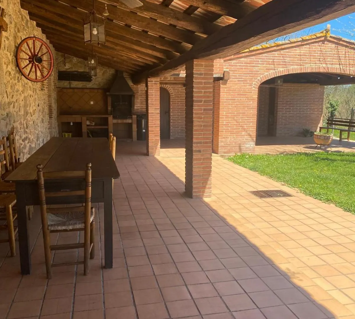 Masia Can Tibau Llagostera Chalet