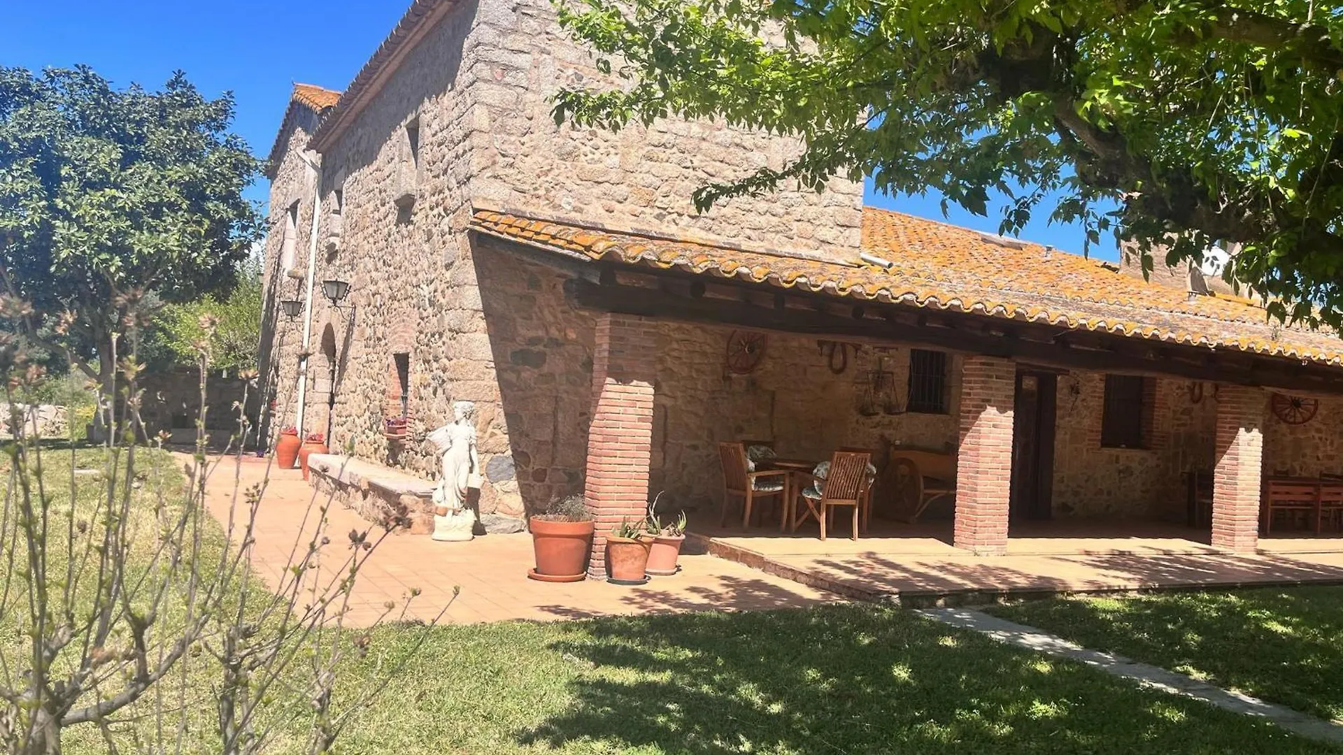 Masia Can Tibau Llagostera